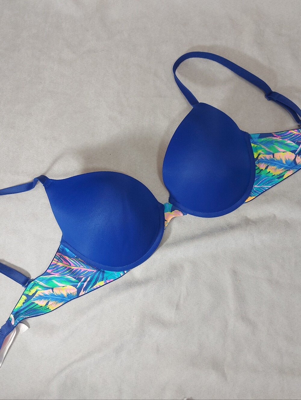 Victoria's Secret PINK Royal Blue Everywhere Push Up Bra, 32DD